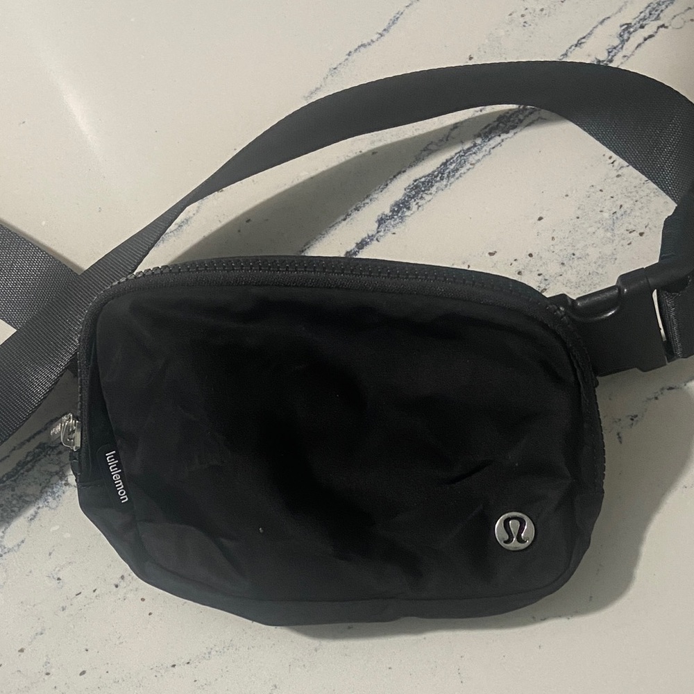 lululemon athletica Black Belt Bag